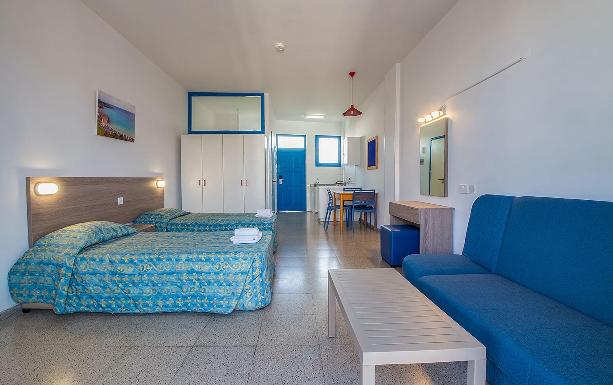 أيا نابا Green Bungalows Hotel Apartments المظهر الخارجي الصورة