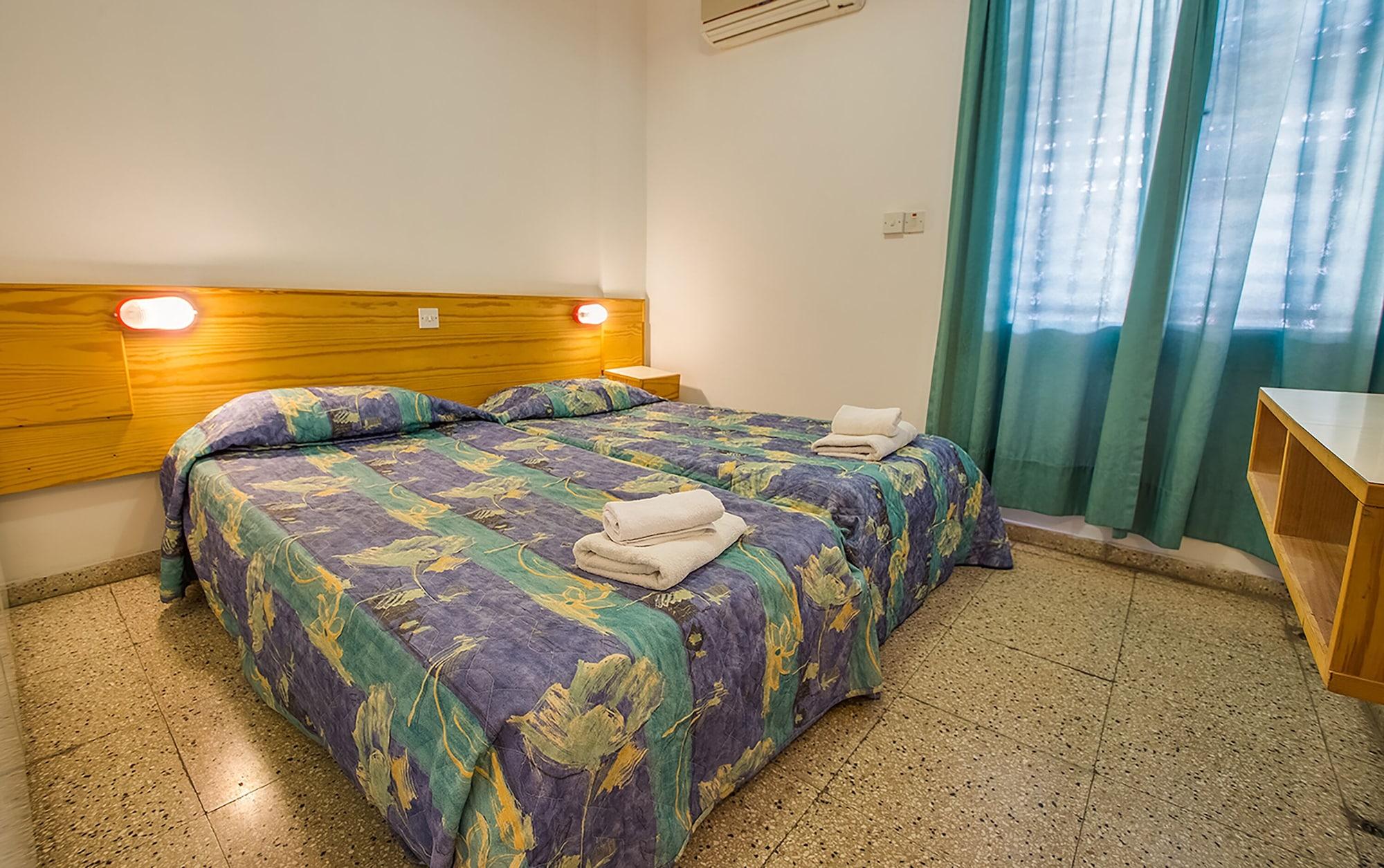 أيا نابا Green Bungalows Hotel Apartments المظهر الخارجي الصورة