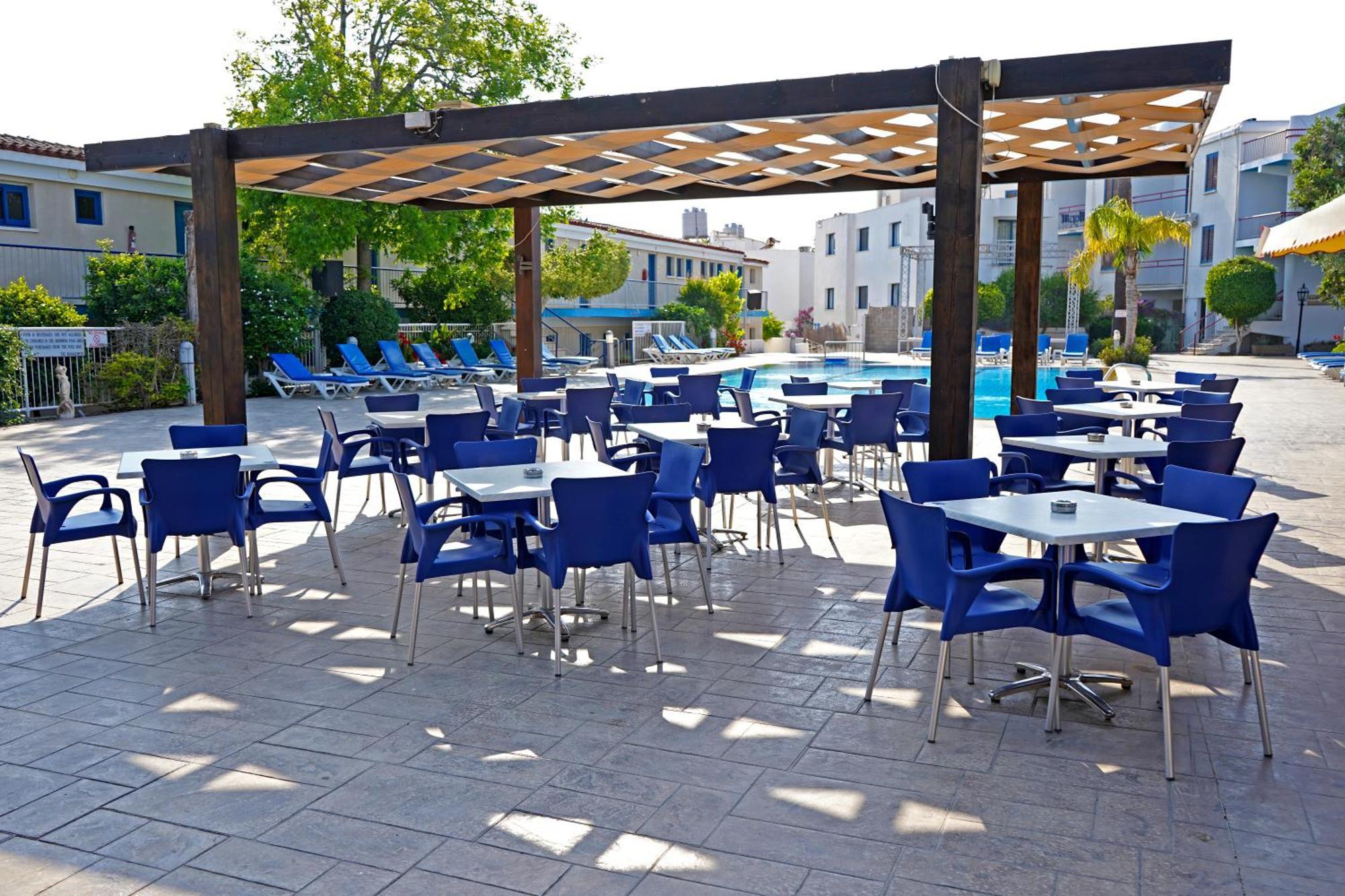 أيا نابا Green Bungalows Hotel Apartments المظهر الخارجي الصورة