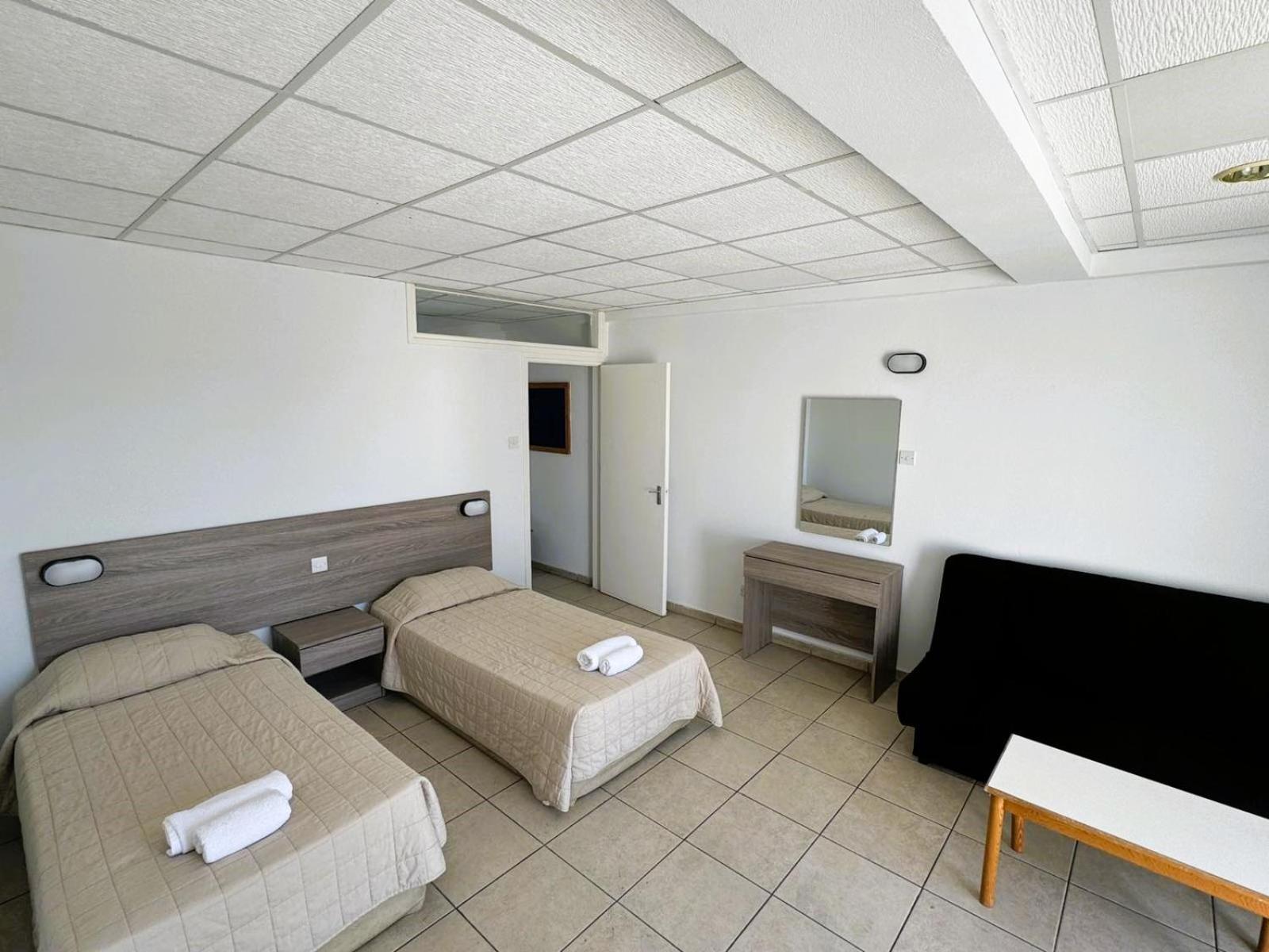 أيا نابا Green Bungalows Hotel Apartments المظهر الخارجي الصورة