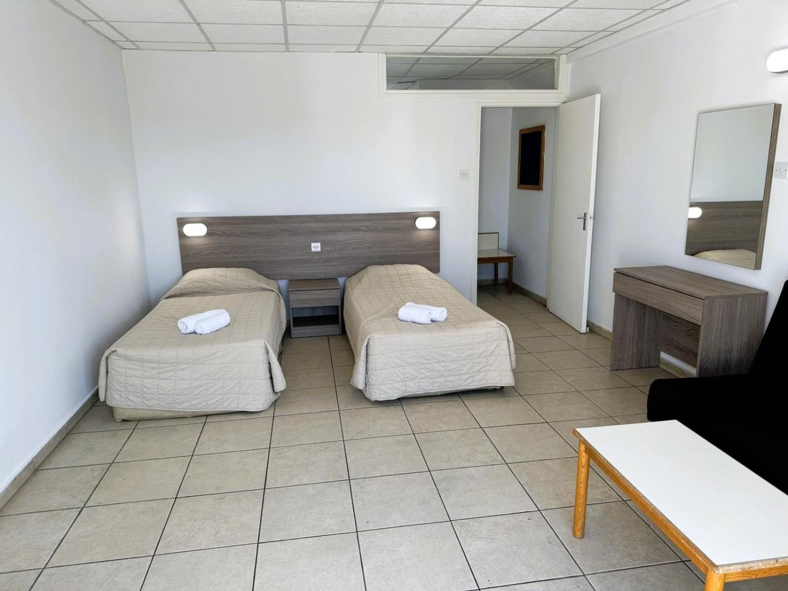 أيا نابا Green Bungalows Hotel Apartments المظهر الخارجي الصورة