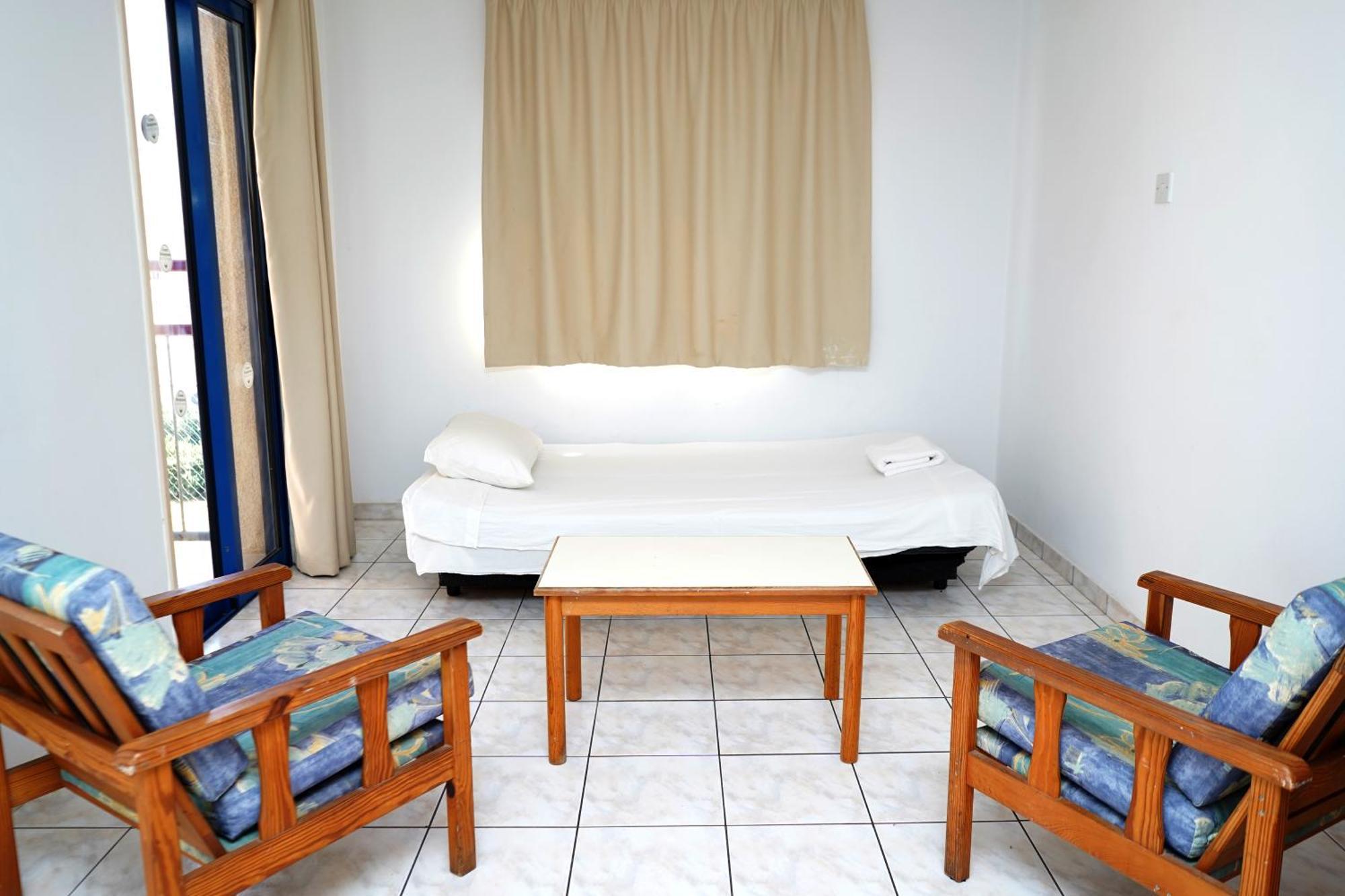أيا نابا Green Bungalows Hotel Apartments المظهر الخارجي الصورة